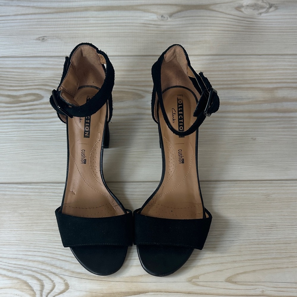 Clark’s Deva Mae Black Heels